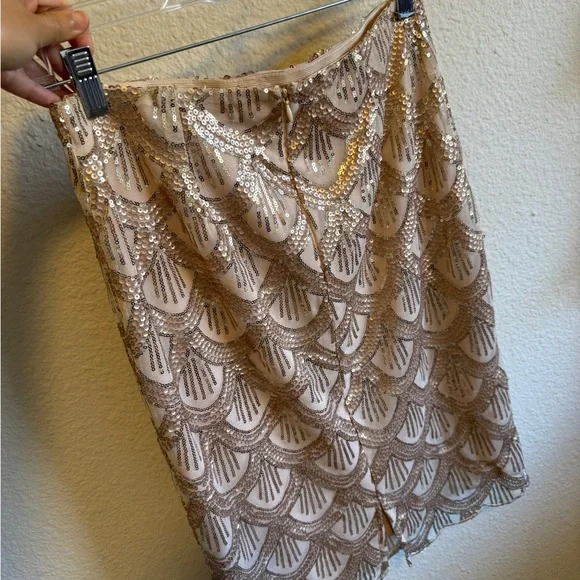 Lulu's Gold Embellished Pencil Skirt-Size M - Picture 2 of 11
